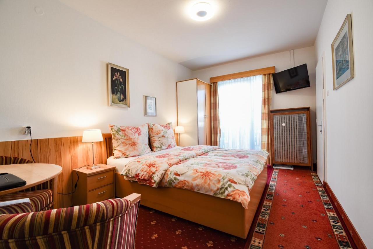 Gartenhotel Garni Pension B&B Ίνσμπρουκ Εξωτερικό φωτογραφία