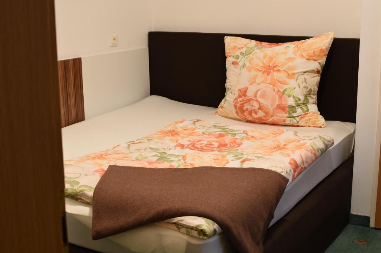 Gartenhotel Garni Pension B&B Ίνσμπρουκ Εξωτερικό φωτογραφία