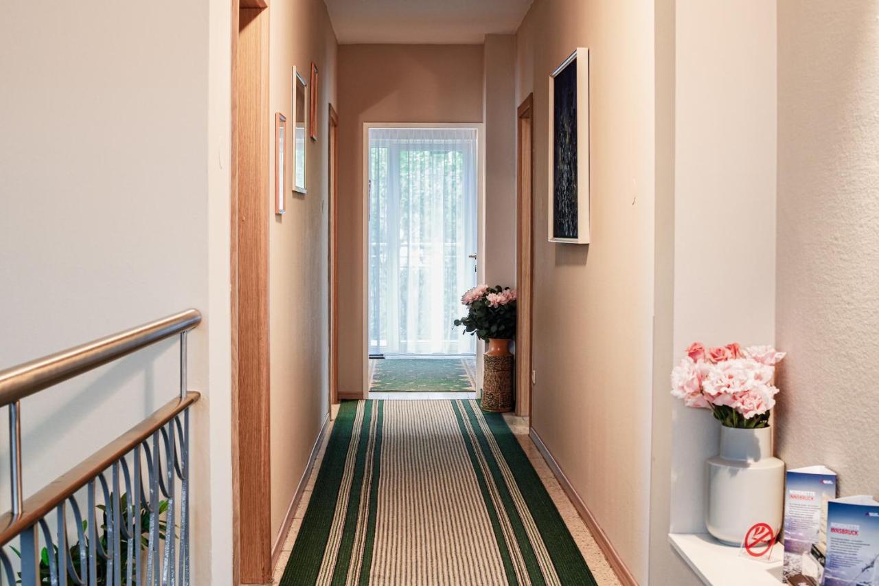 Gartenhotel Garni Pension B&B Ίνσμπρουκ Εξωτερικό φωτογραφία